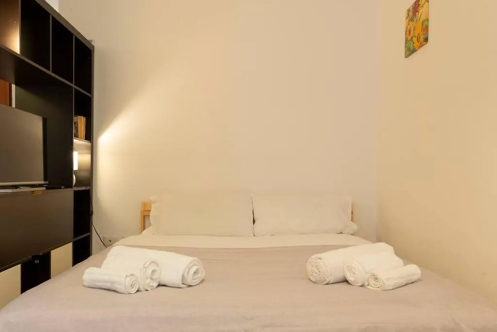 Studio With Terrace 15 Min To Vatican & Trastevere Rome Apartment