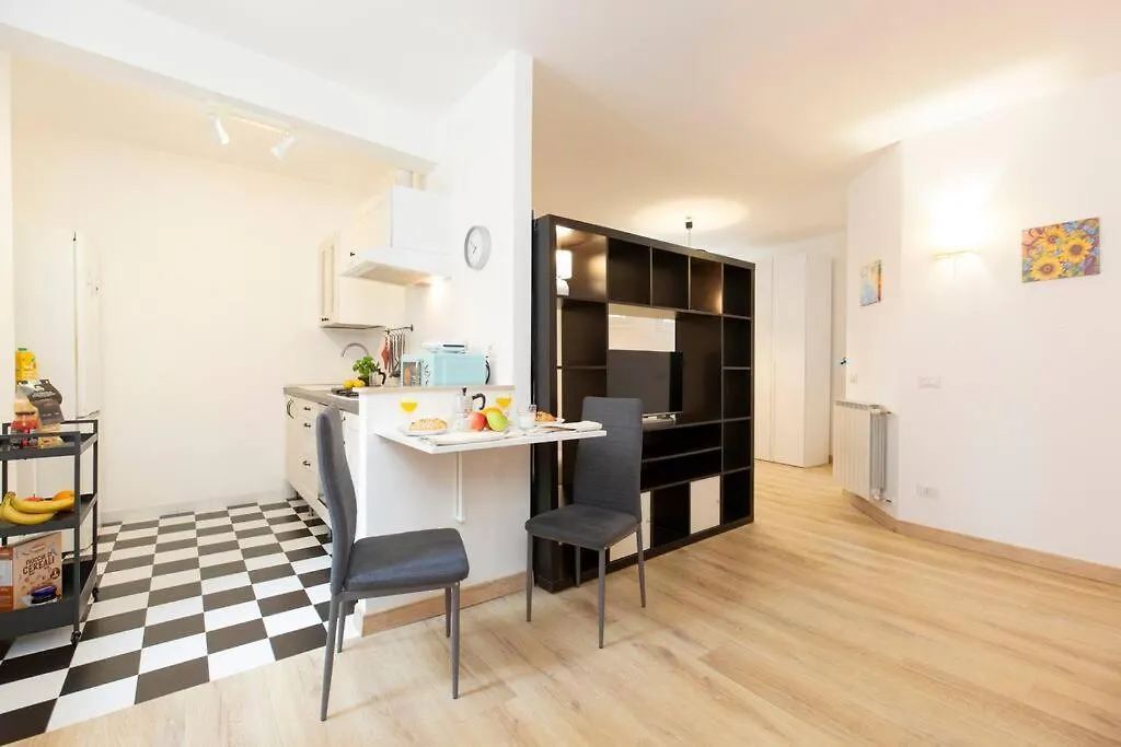 Studio With Terrace 15 Min To Vatican & Trastevere Rome Italy